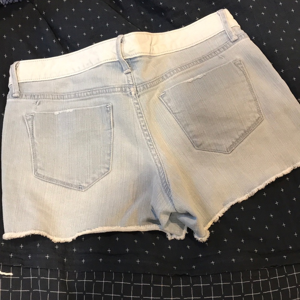 Jean Shorts - Picture 4 of 5